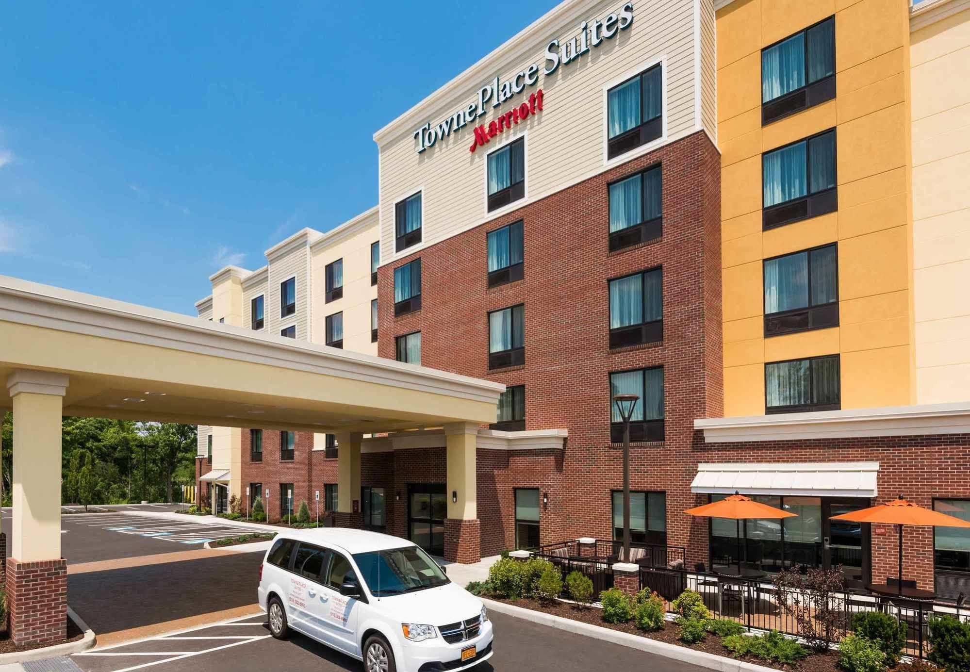 Towneplace Suites By Marriott Latham Albany Airport Exterior photo